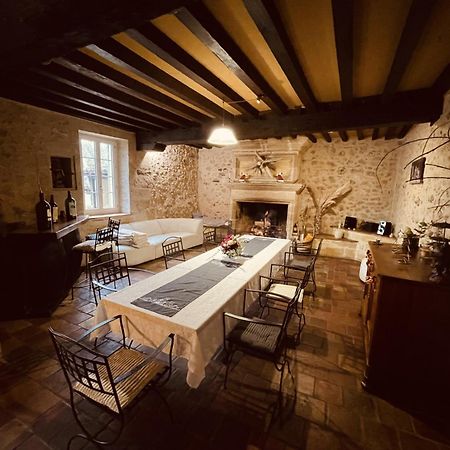 Vila Refuge De Perreau Saint-Michel-de-Montaigne Exteriér fotografie